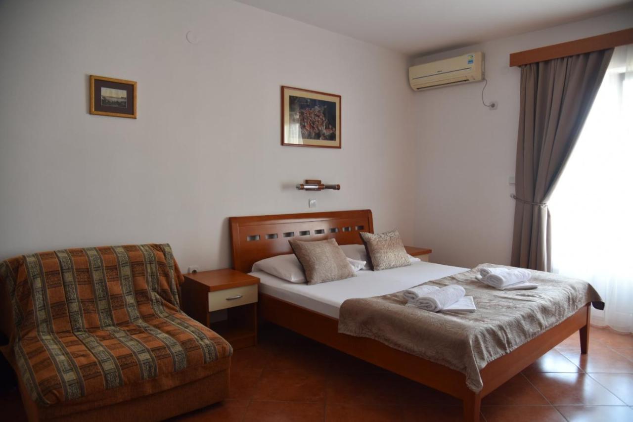 Guest House Zec Budva Ngoại thất bức ảnh