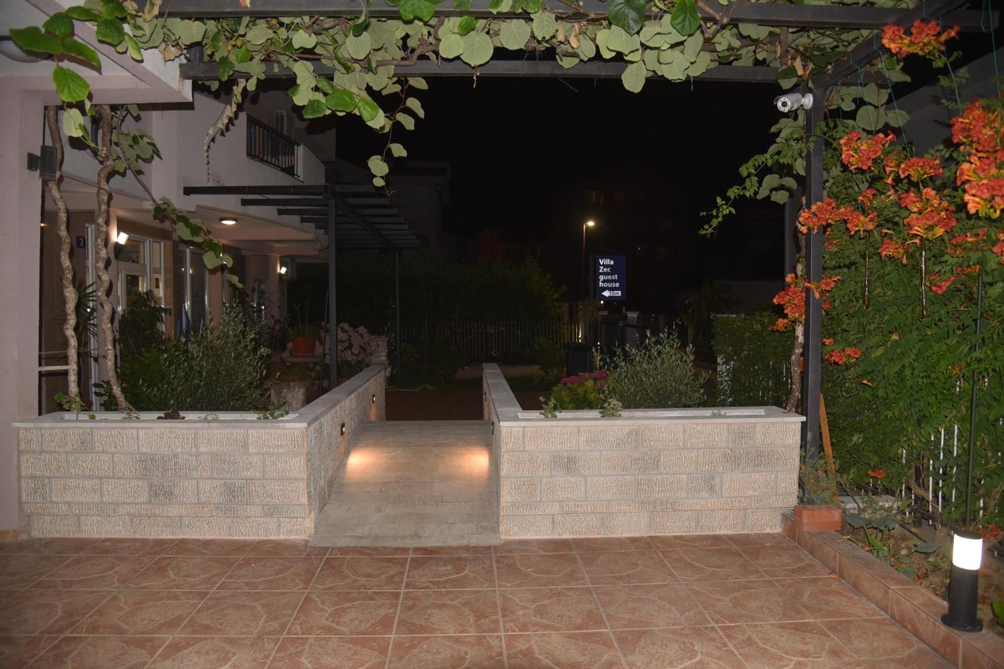 Guest House Zec Budva Ngoại thất bức ảnh