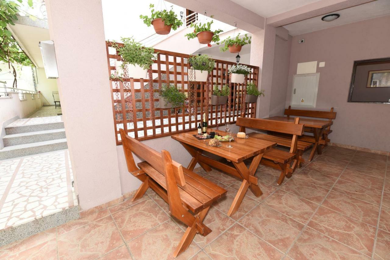 Guest House Zec Budva Ngoại thất bức ảnh