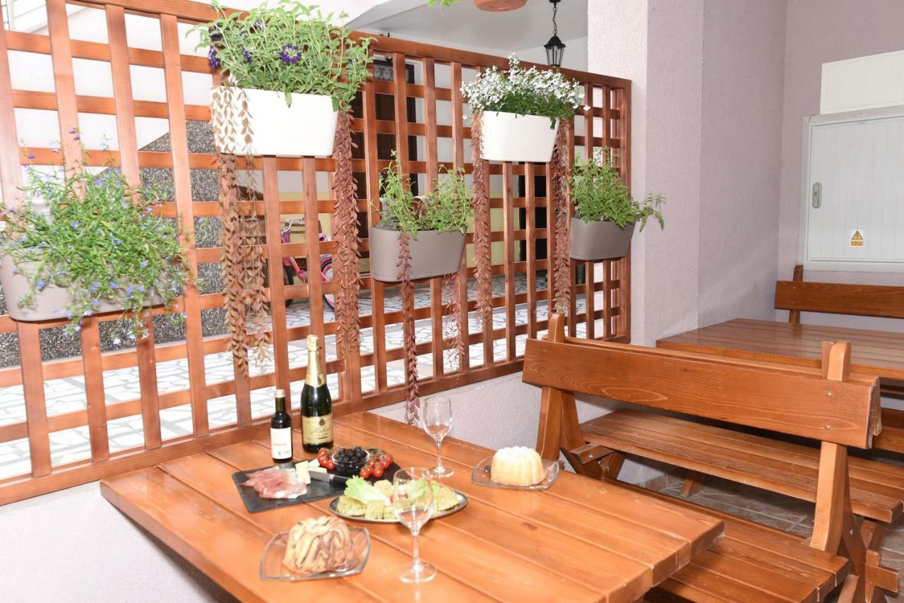 Guest House Zec Budva Ngoại thất bức ảnh